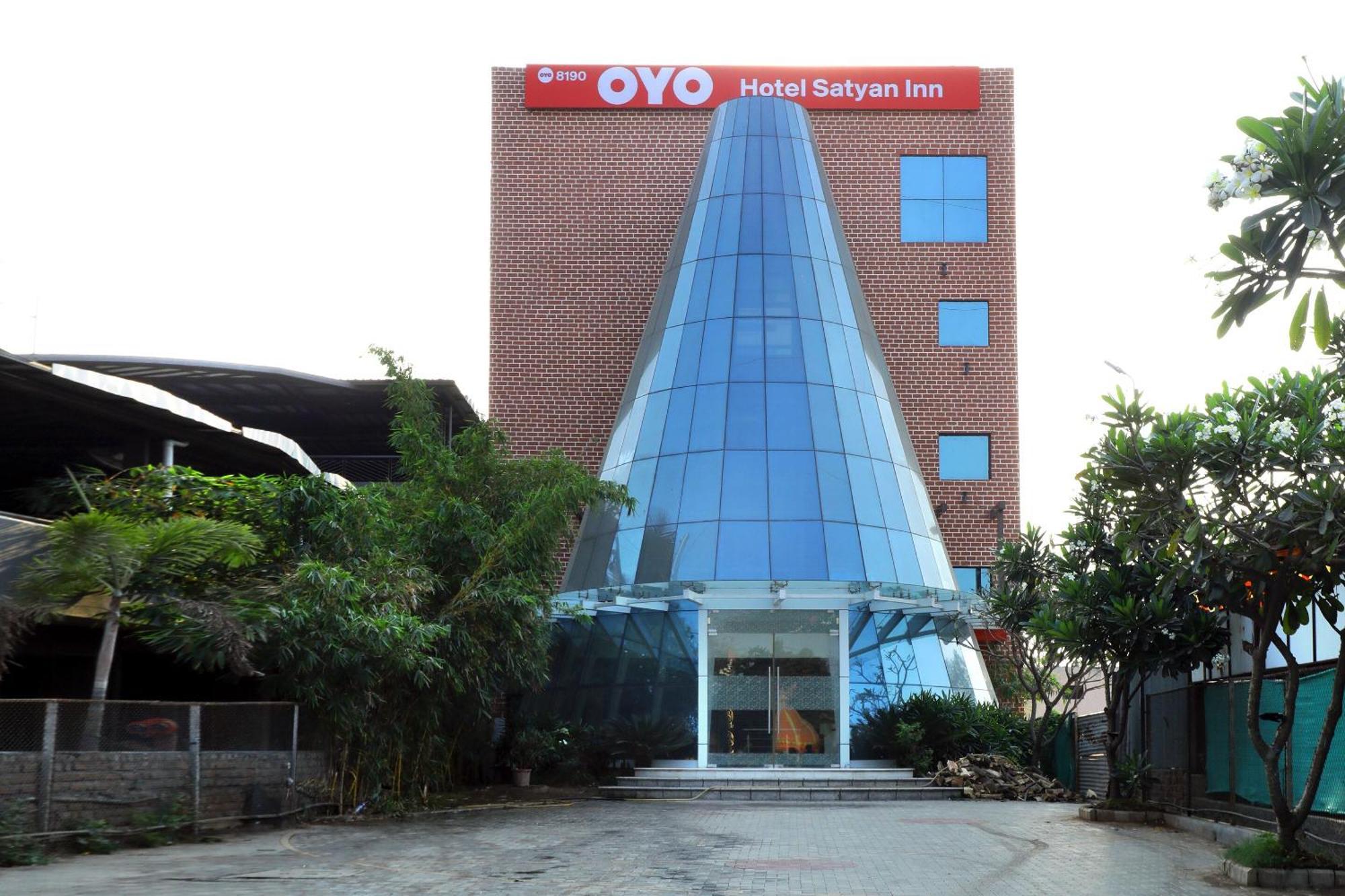 Oyo 8190 ホテル サトヤン イン シルディ エクステリア 写真